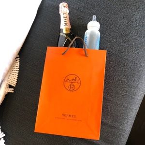 Meet your Posher, Gumi